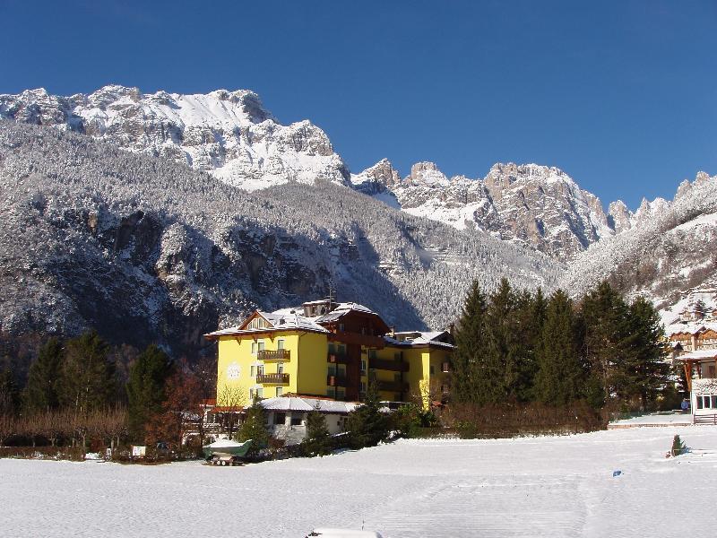 Lake&Nature Hotel Gloria Molveno Exterior photo