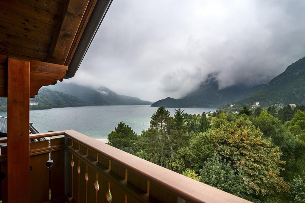 Lake&Nature Hotel Gloria Molveno Room photo