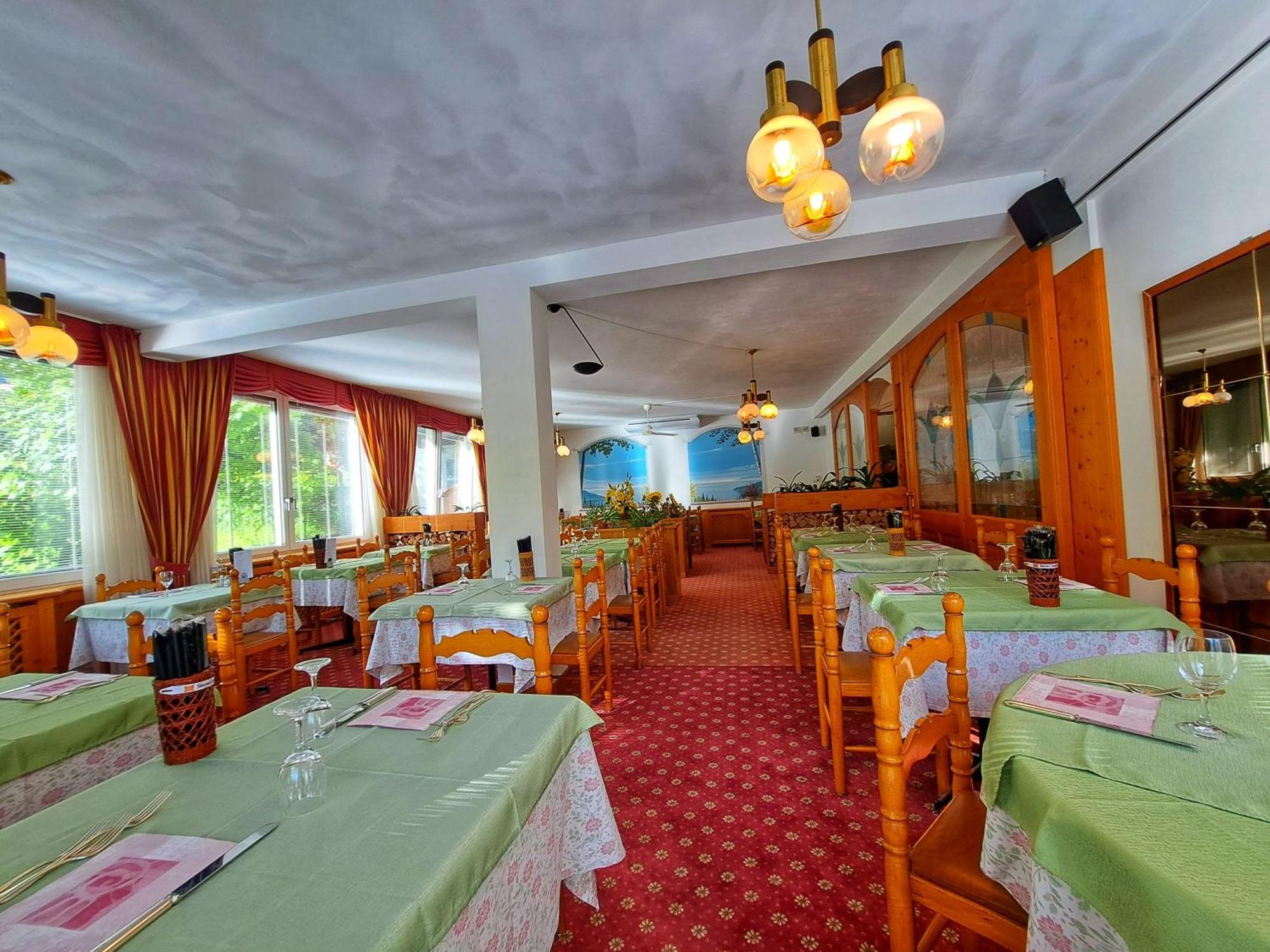 Lake&Nature Hotel Gloria Molveno Exterior photo
