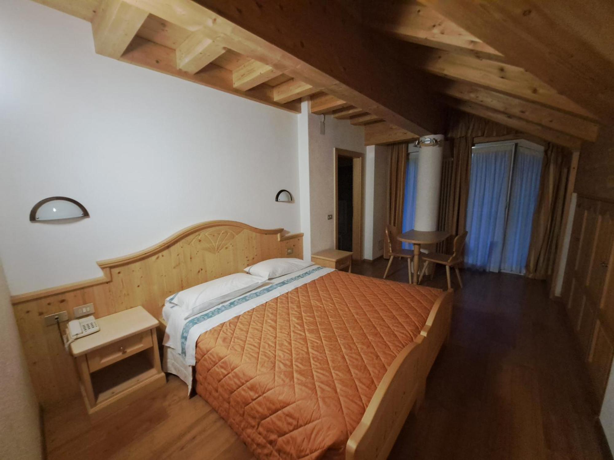 Lake&Nature Hotel Gloria Molveno Exterior photo