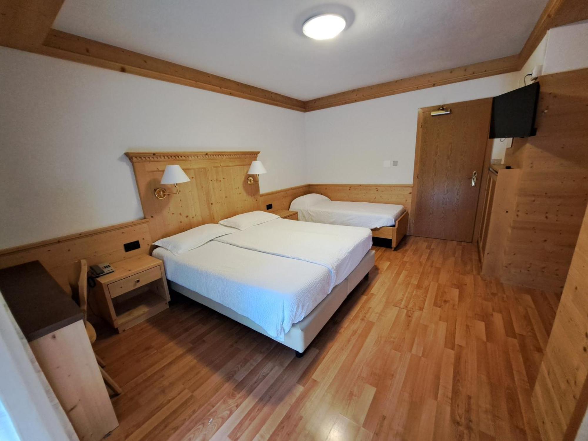 Lake&Nature Hotel Gloria Molveno Exterior photo