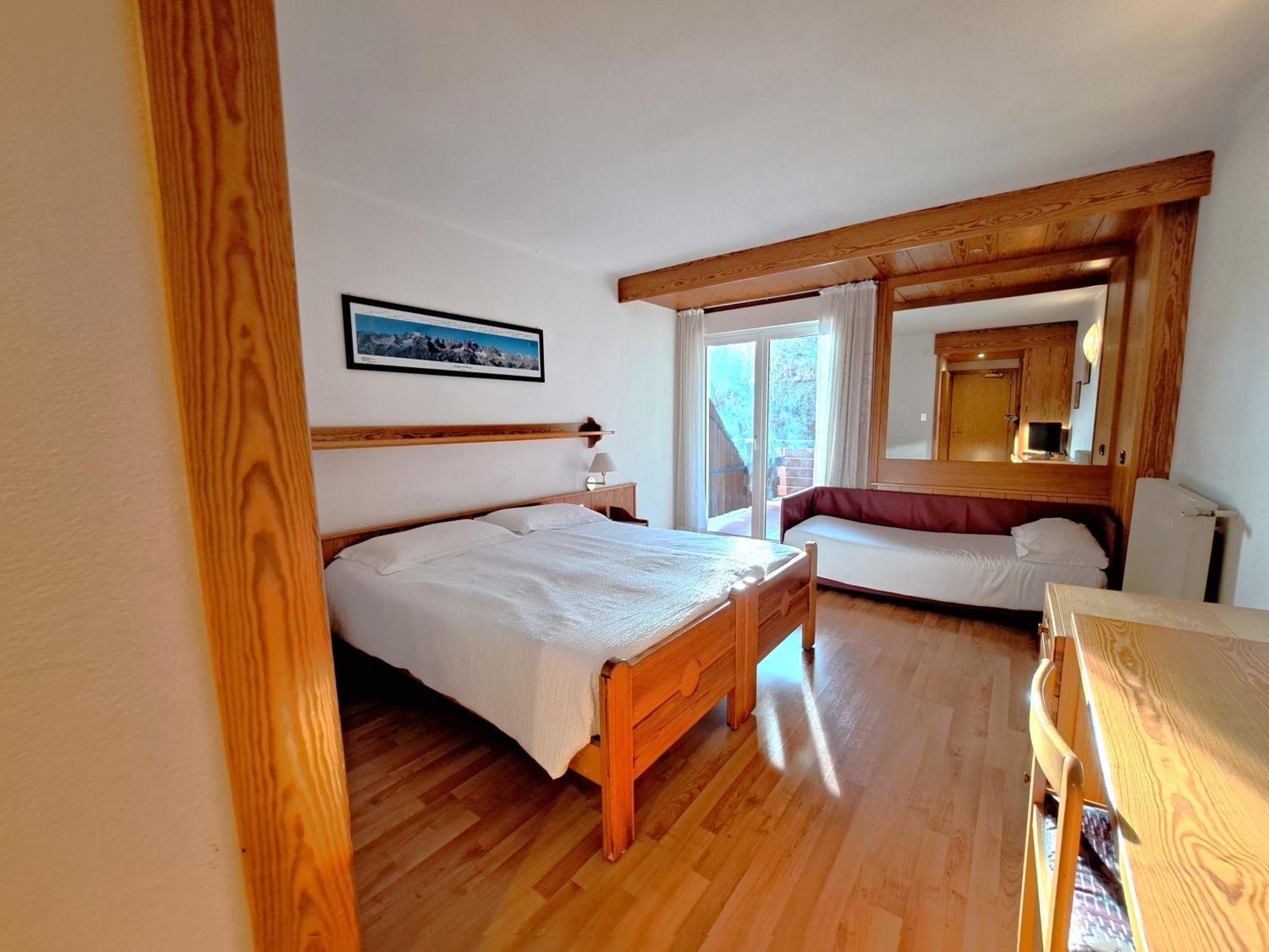 Lake&Nature Hotel Gloria Molveno Exterior photo